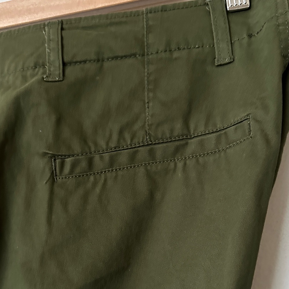 GAP Factory Women’s Downtown Olive Khaki Chinos :: Size 20 - Picture 5 of 7